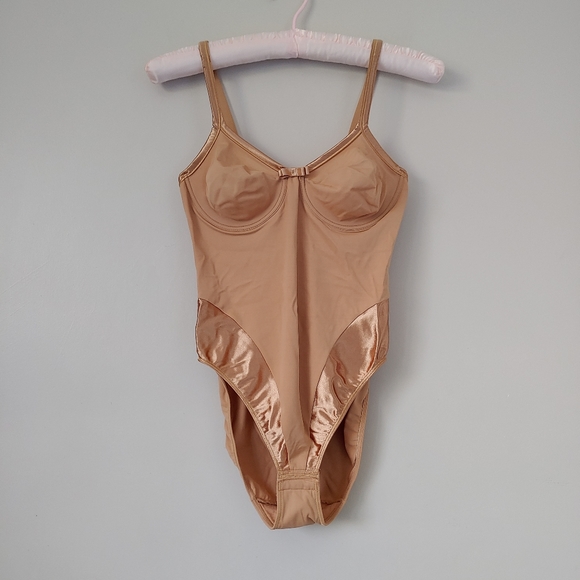 Maison Lejaby Nuage Bodysuit Size 36B Shaping Nude Tan - Picture 8 of 16